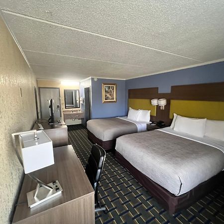 Quality Inn & Suites Near Six Flags East Атланта Екстер'єр фото